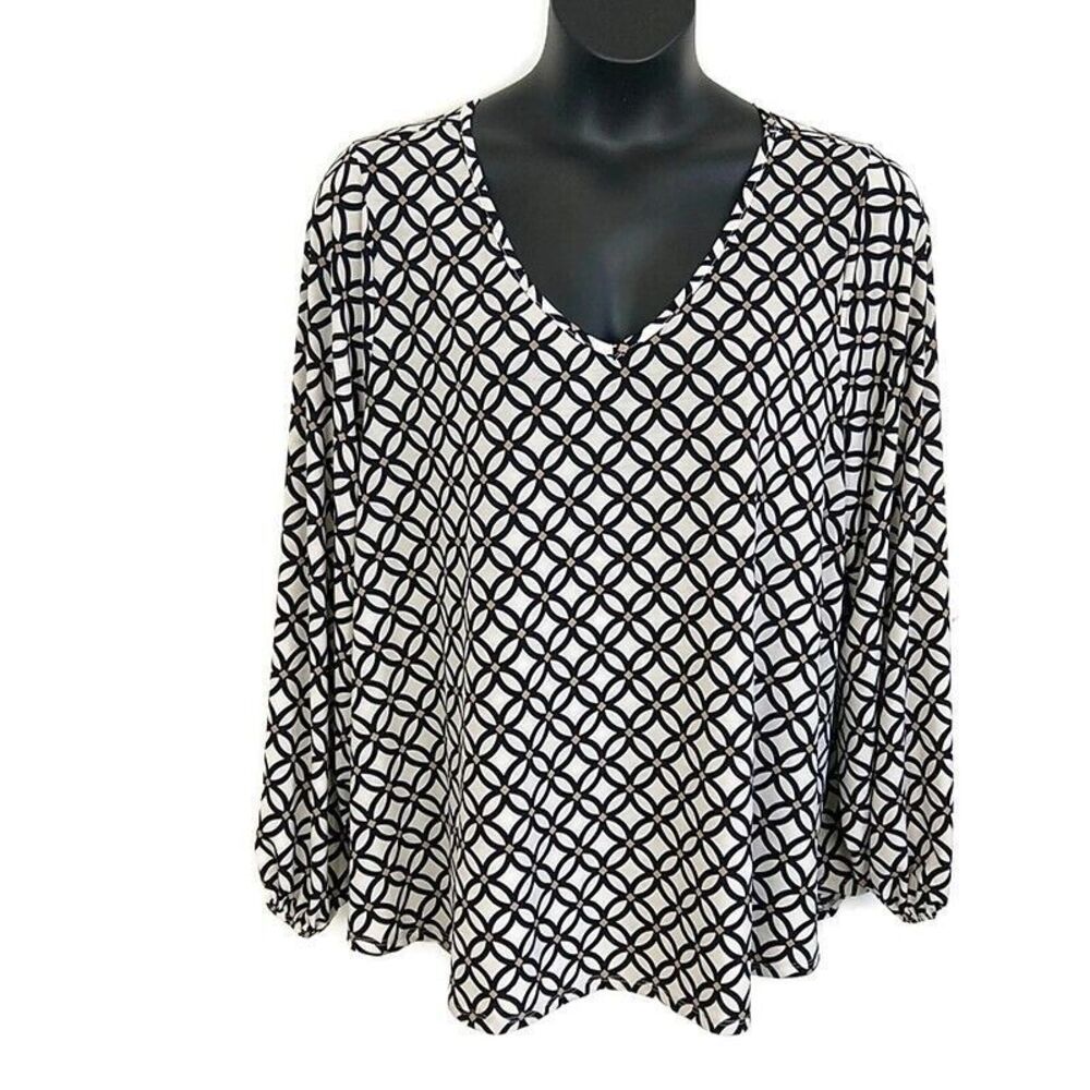 Glitzy Girlz Womens sz 2X Top Tan Black Printed Long Sleeve V Neck Blouse